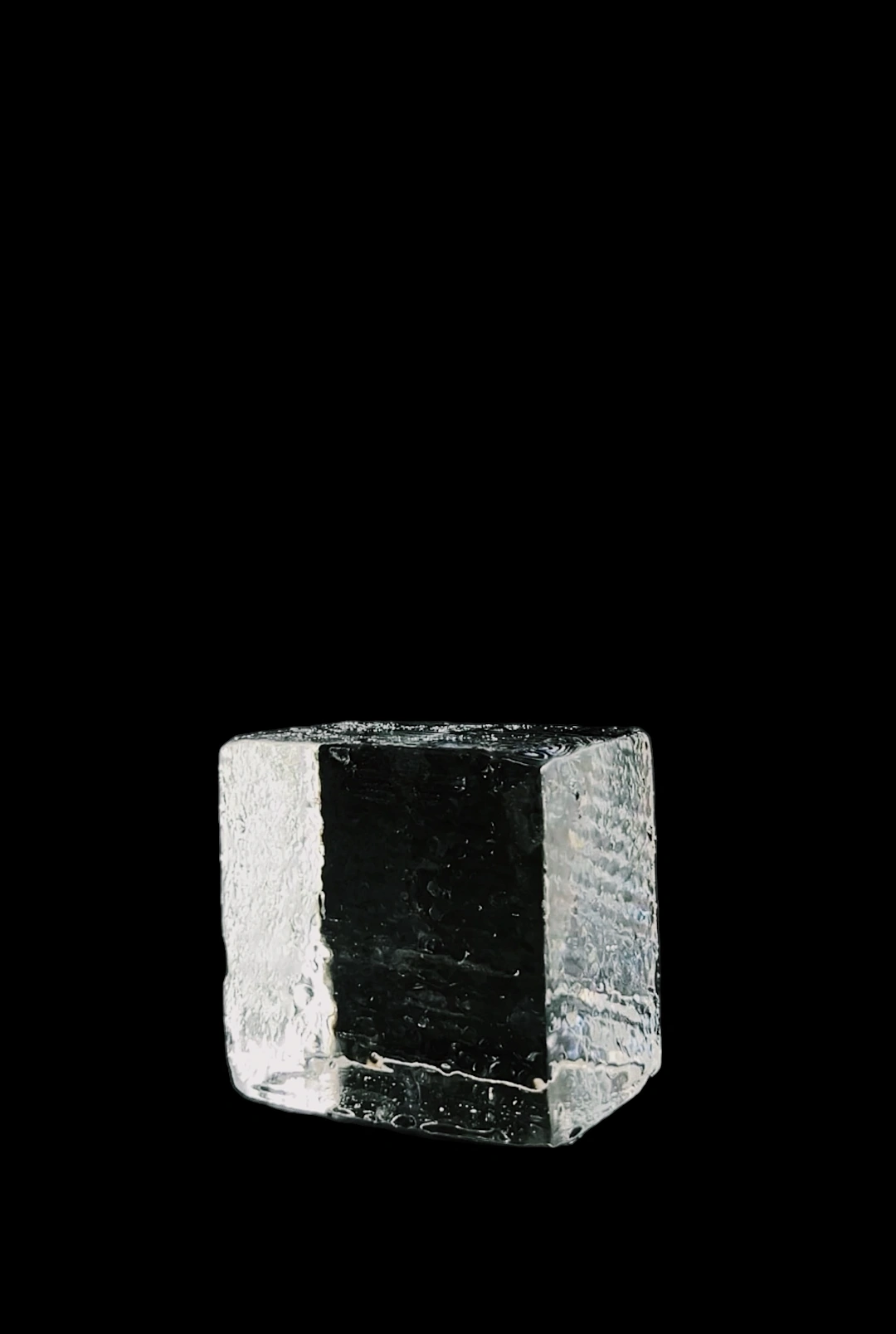Mixology Ice - Hoshizaki cubed Ice